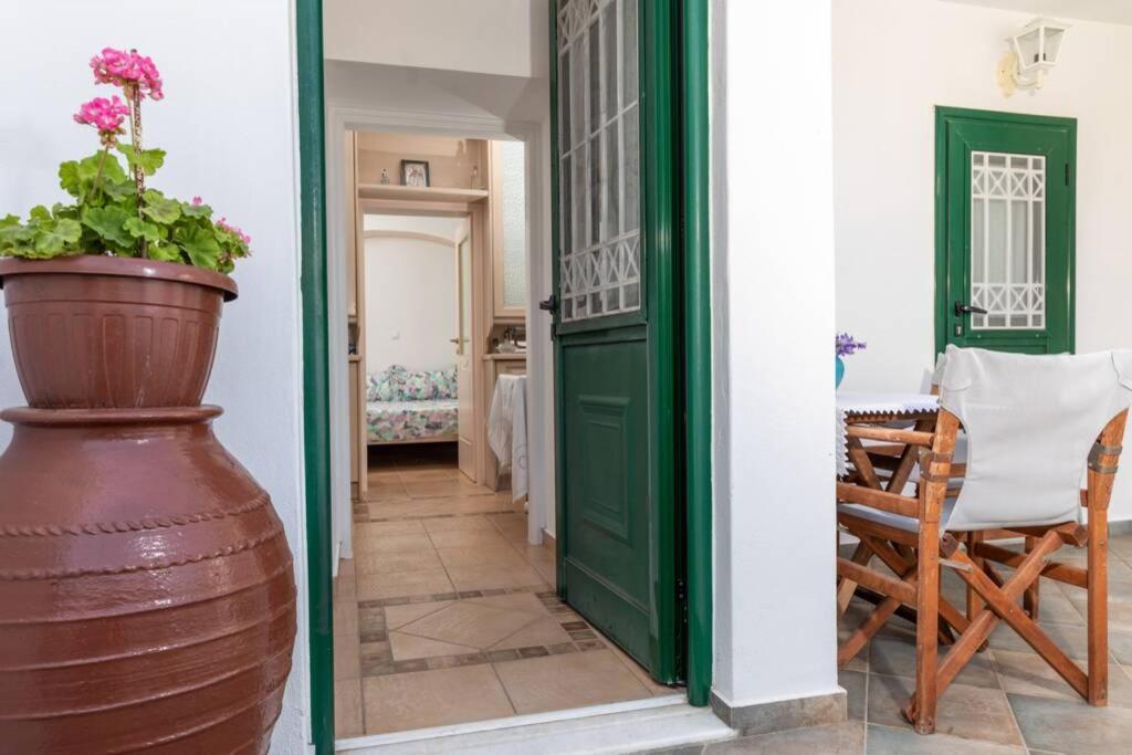 Δροσιά Villa Koronos Luaran gambar